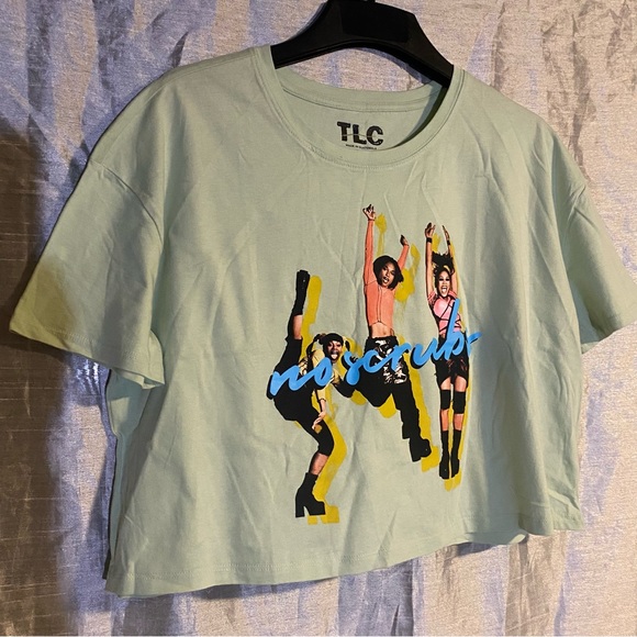 TLC No Scrubs Crop top SZ L NWOT length 19” chest 23” - Picture 1 of 6
